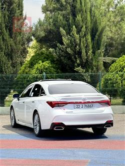 تويوتا أفالون